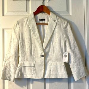 EUC. Fantastic white pointelle cropped jacket.